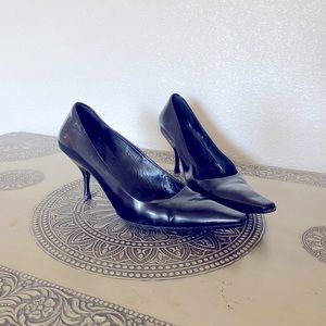 PRADA Black Leather Pumps